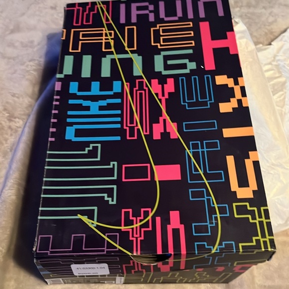 Kyrie 6 Oracle - Picture 3 of 7